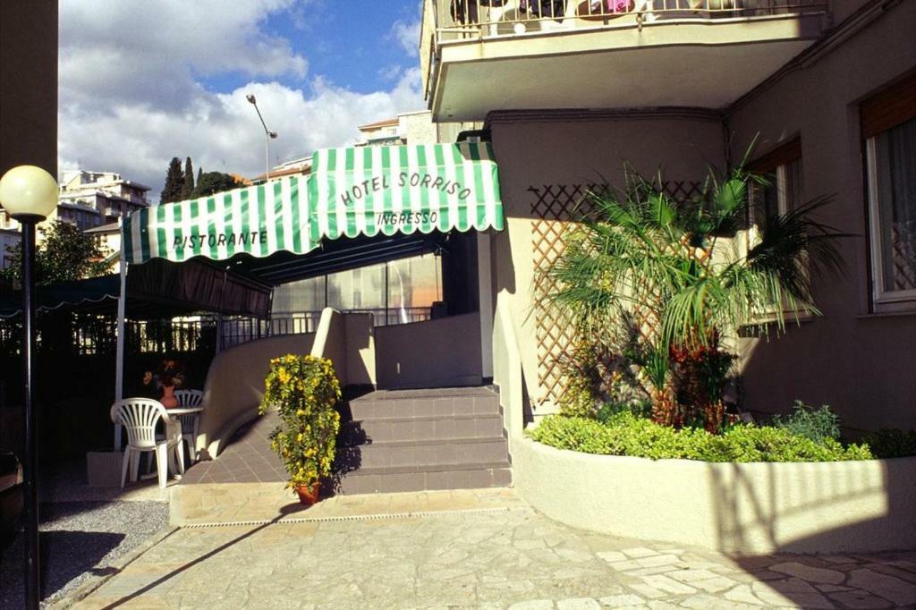 سبوتورنو Albergo Sorriso المظهر الخارجي الصورة
